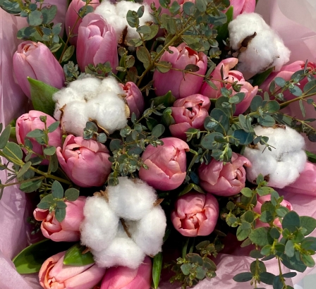 Букет 19 розовых тюльпанов
