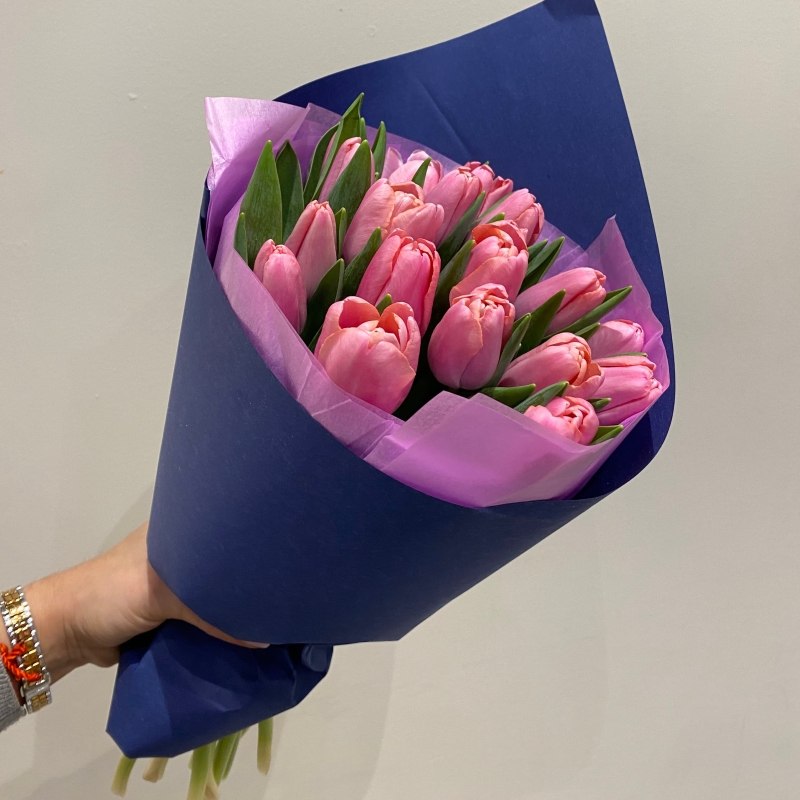 Букет 15 розовых тюльпанов