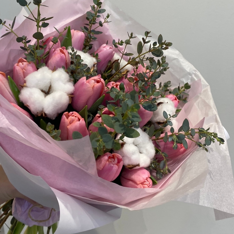 Букет 19 розовых тюльпанов